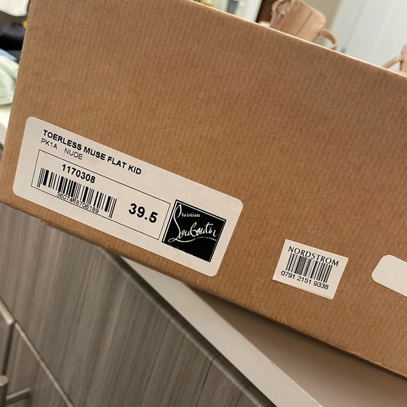 Toerless muse flat Christian Louboutin - Picture 6 of 9